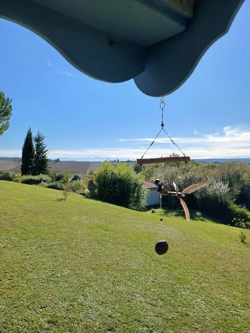 Roulotte Du Touton Avec Jacuzzi Preignan 0*,  França